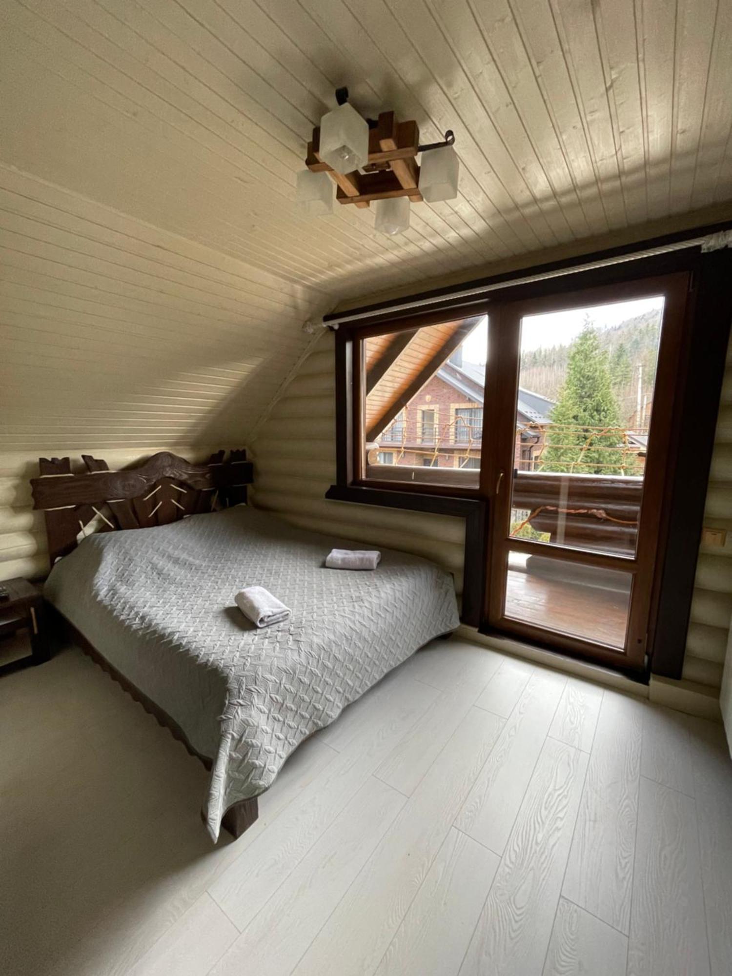 Goral Cottage In Myhove Eksteriør bilde