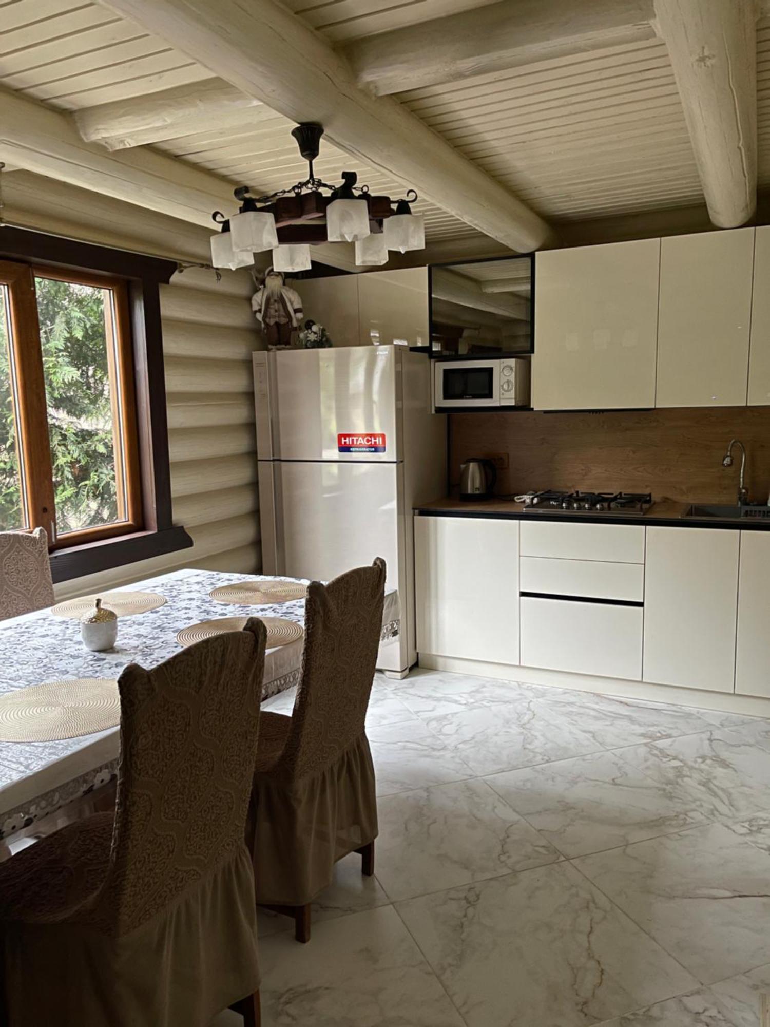 Goral Cottage In Myhove Eksteriør bilde